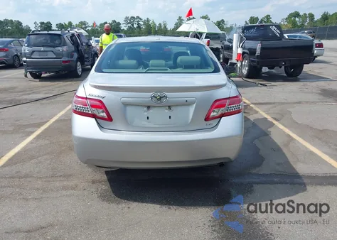 2011 Toyota Camry Le z USA, uszkodzony, nr VIN 4T1BF3EK9BU624728